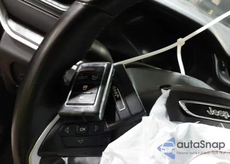 2023 Jeep Grand Cherokee L Limited 4X4 z USA, uszkodzony, nr VIN 1C4RJKBG9P8790324